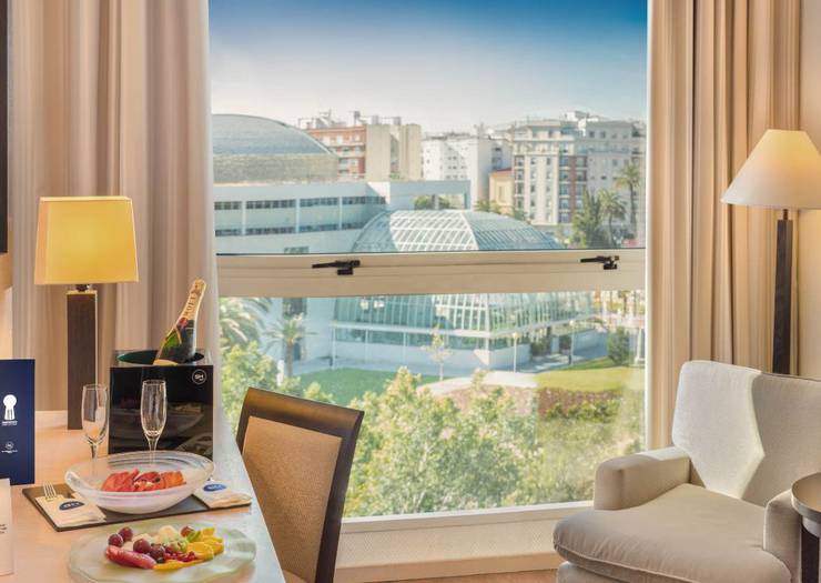 Habitación superior con vistas Hotel SH Valencia Palace Habitación superior con vistas Hotel SH Valencia Palace