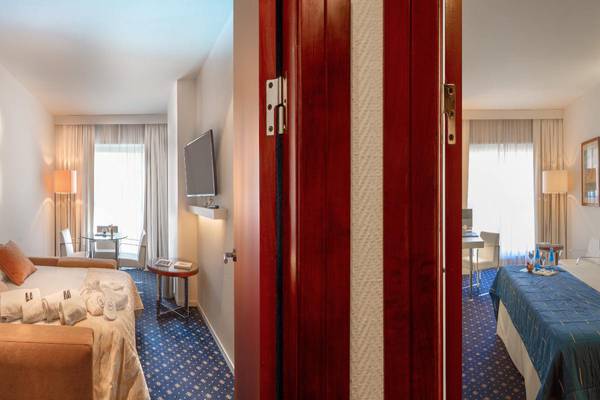 Family junior suite Hotel SH Valencia Palace