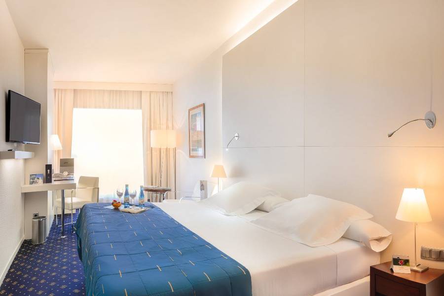 Family junior suite Hotel SH Valencia Palace