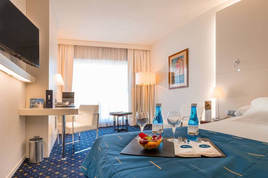 Family junior suite Hotel SH Valencia Palace