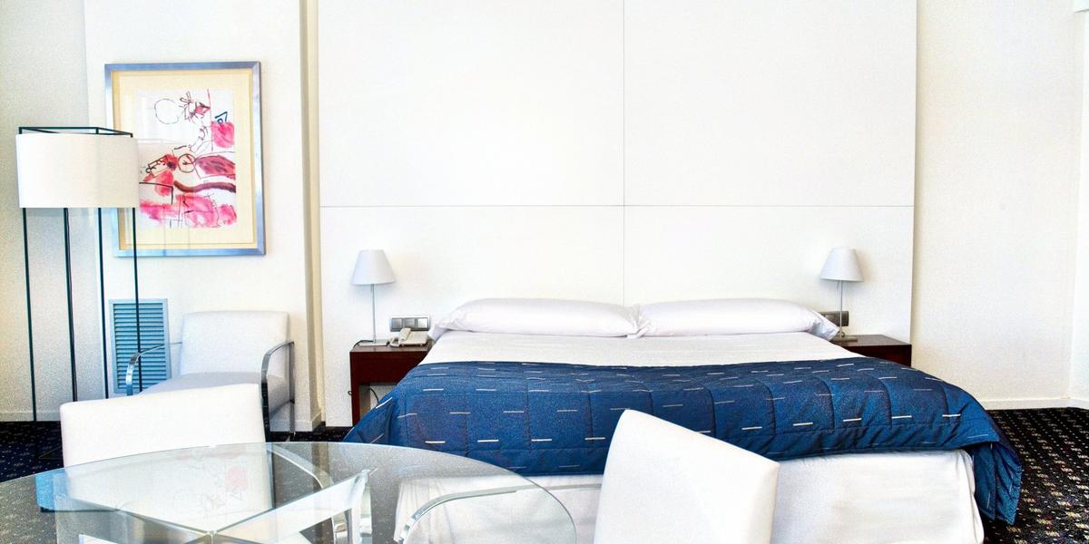 Junior suite SH Valencia Palace Hotel Junior suite SH Valencia Palace Hotel