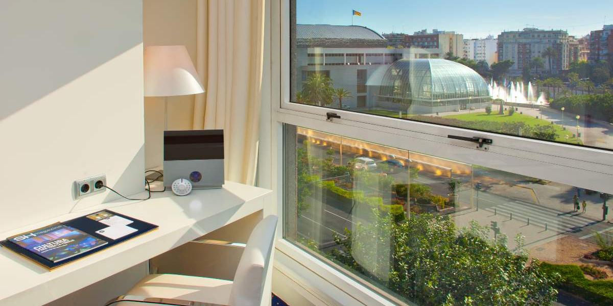 Junior suite SH Valencia Palace Hotel Junior suite SH Valencia Palace Hotel